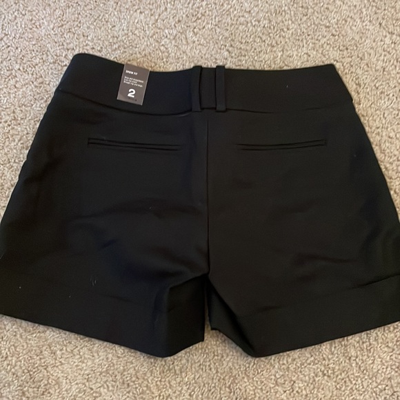 The Limited Drew Fit shorts - Picture 4 of 6
